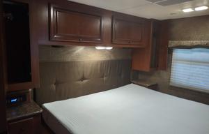 "Vrbo on the Go" with Outdoor Kitchen & TV