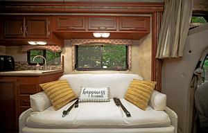2013 C-Class Bunk House Great for Families