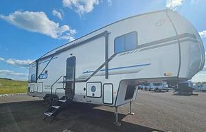 Our Newest Edition Brand New 2025 5th Wheel
