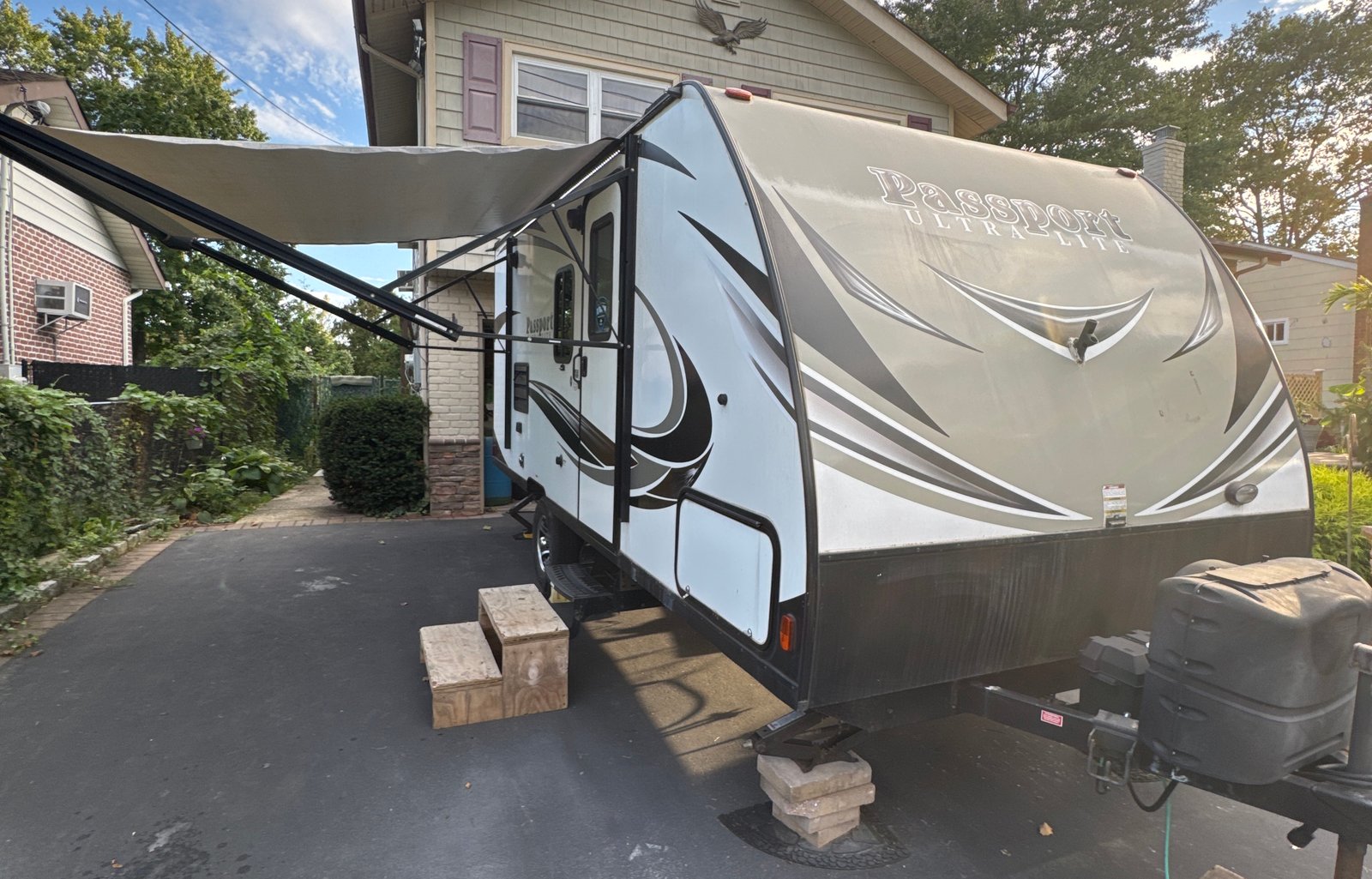 Pet Friendly 21’ Travel Trailer RV Rental
