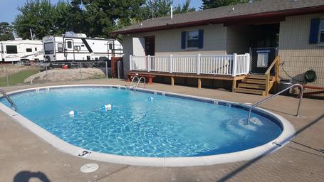 Wanderlust RV Park & Cabins