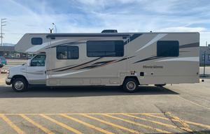 JANE - 2019 Winnebago Minnie Winnie 31K