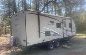 2017 Coachmen RV Freedom Express 23SE RV rental photo 8