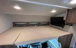 The Bunkhouse Motorhome | Sleeps 8