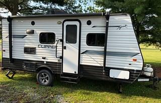 2019 Coachmen RV Clipper Ultra-Lite 17FQ RV rental photo 1
