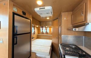 2021 Retro Holiday House Camper