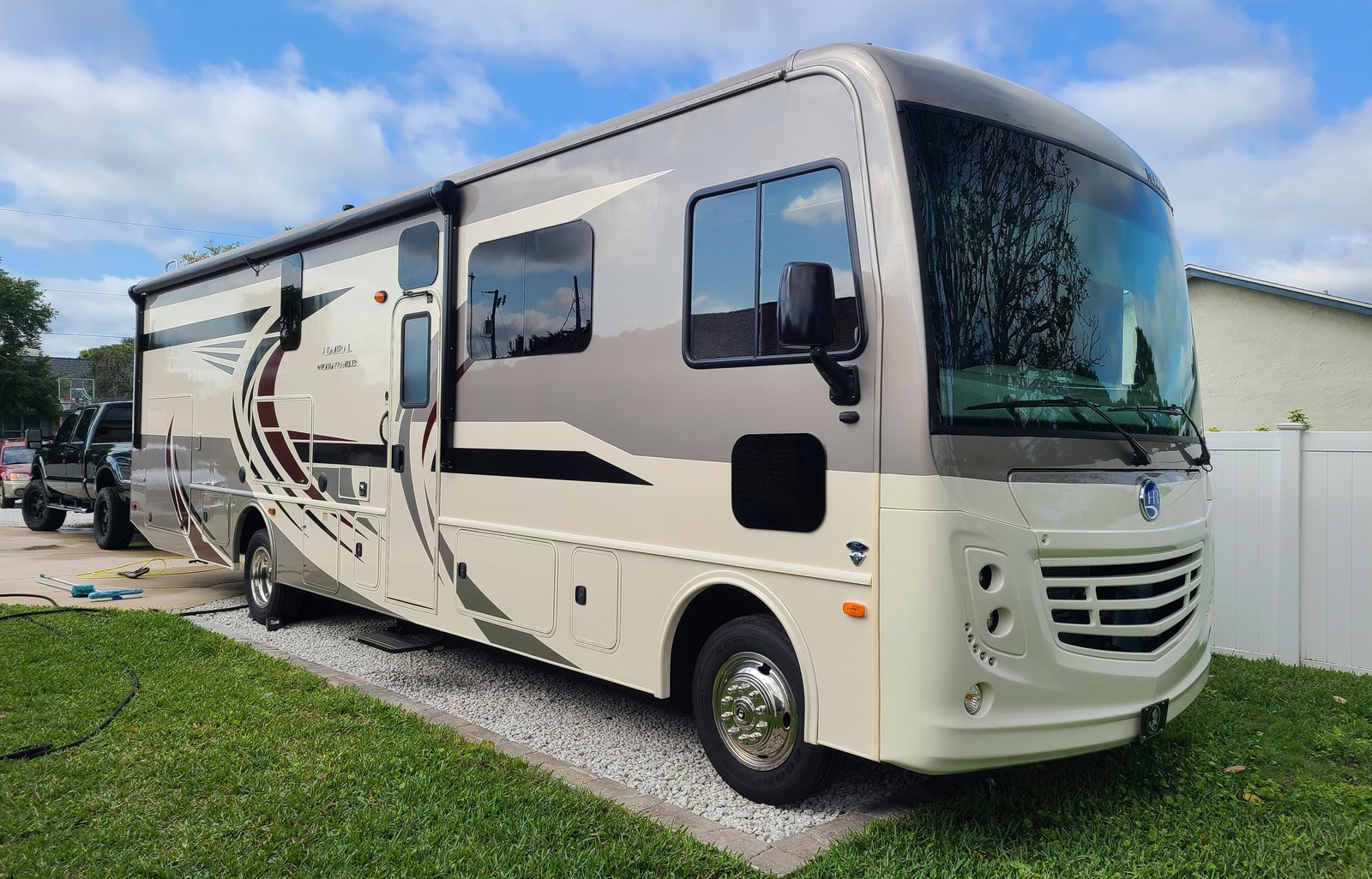 2022 Holiday Rambler Admiral 34J