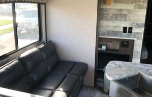 2020 Dutchmen RV Coleman Lantern Series 334BH