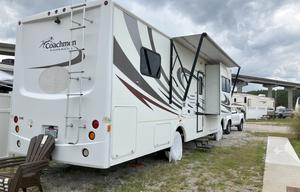 2012 Coachmen RV Mirada 31DF SE RV rental photo 2