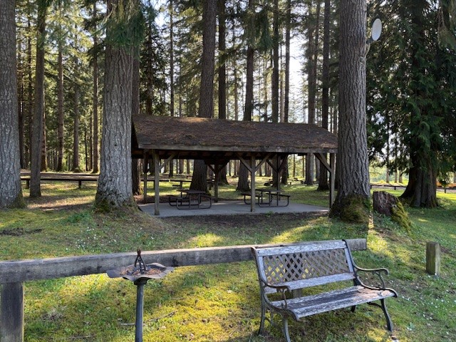 Straddleline Park