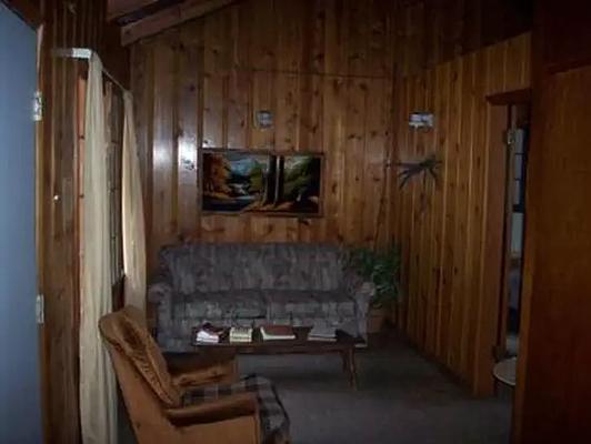 001, Loop: AREA TANEUM CABIN
