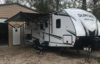 2022 CrossRoads Sunset Trail KING BED DUAL AC's