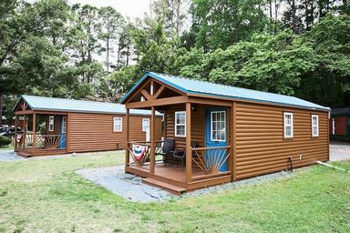 Fayetteville RV Resort & Cottages