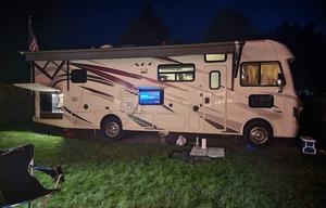 2018 THOR Motor Coach 30.3 Class A