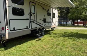 2018 Rockwood Ultra Lite 2706WS RV rental photo 6