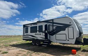 2022 Grand Design Momentum G-Class 25G RV rental photo 13