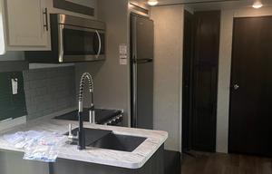 2021 Crossroads Cruiser Aire 33bhb