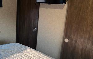 Luxury rear living. Starlink. Family friendly