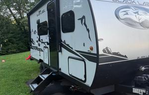 2024 Forest River RV Cherokee Wolf Pup Black Label 16BHSWBL RV rental photo 5