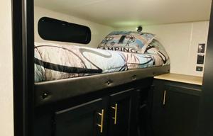 DELIVERY ONLY! 3-BUNK BEDROOM!Family Friendly!