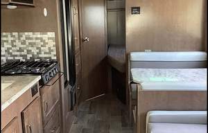 2019 Winnebago Outlook 25J (Maggie)