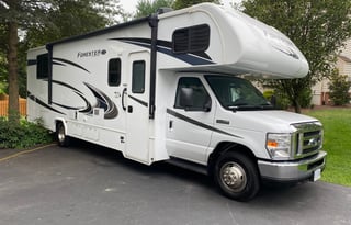 “VROOMY”  Is Ready For Your Family Get Away!!!