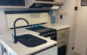 Rockwood Couples Coach w/ Outdoor Kitchen $99/wkdy