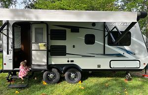 “Casa Blanca” Your Romantic or Rowdy Rolling Home
