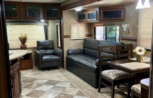 Comfy Zinger 32ft Crossroad, Clean and Fun!