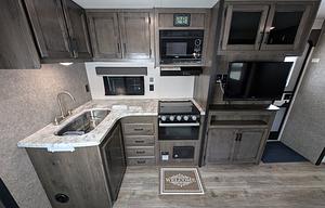 Starcraft Autumn Ridge | Comfy Modern Camper
