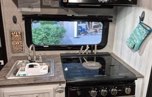 Eppinga's pet friendly offroad hotel on wheels.