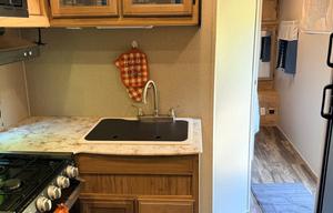 2018 Coachmen RV Freedom Express Blast 271BL