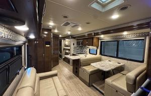 Luxury Super C RV – Sleeps 10 - Thor Magnitude
