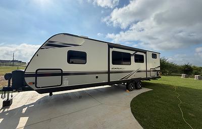 2021 Jayco Jay Feather 27BHB "Hale's Hideaway"