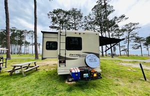 2018 28 ft Thor Motor Coach Freedom Elite