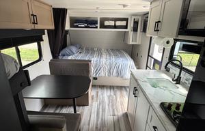 Cozy 2026 Jayco Jayflight SLX, amazing camper!