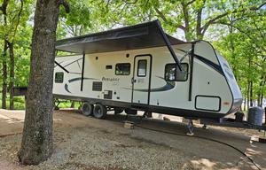 2018 Prowler Lynx 30 LX RV rental photo 11