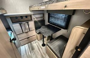 2022 Cruiser Radiance 28QD
