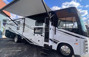 Luxury Class A GT5 2 Full Bathrooms
