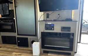 2021 Heartland Sundance Ultra Lite 278 BH RV rental photo 9