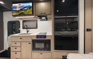 2025 Grand Design Lineage 25FW