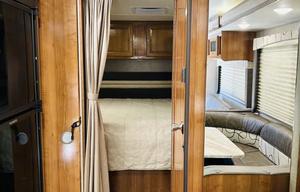 Pocket-Friendly Paradise: Spacious + 125 mi