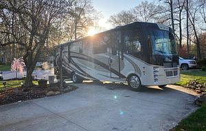 Party Like a Rock Star in the lap off luxury!