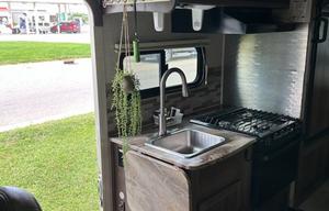 2020 Coachmen RV Freelander 21QB  Chevy 4500 RV rental photo 21