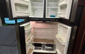2016 Voltage V3970 RV rental photo 13