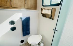 2025 Coachmen RV Freedom Express Select 247SE RV rental photo 25
