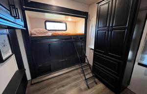 2021 Highland Ridge RV Silverstar XLT 427BHS