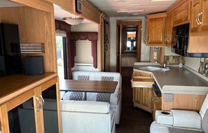 2007 Newmar Kountry Star 4002 RV rental photo 10