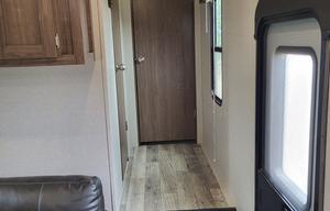2019 Keystone RV Hideout 295BHS