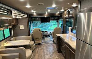 2019 Tiffin Open Road Allegro 36UA - Sleeps 9